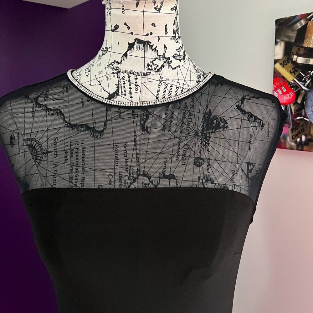 Frank Lyman Sleeveless Dress With Crystal Details - Picture 2 of 9